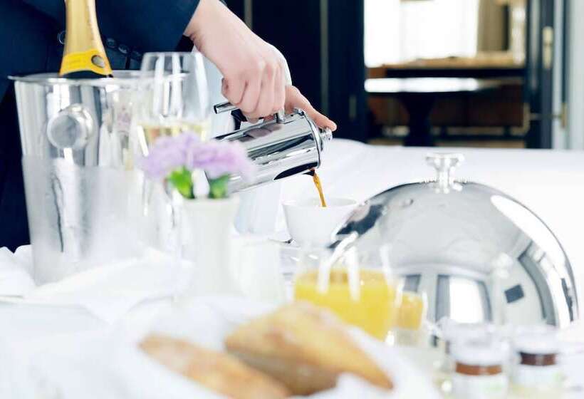 سوئیت پرزیدنت, The St. Regis Astana