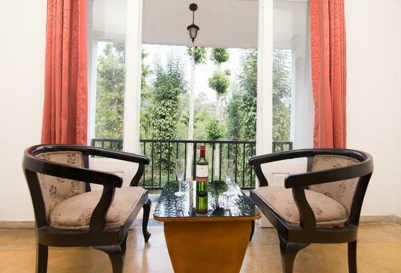 스위트 킹사이즈 침대, Old Frankland Kandy Luxury Boutique