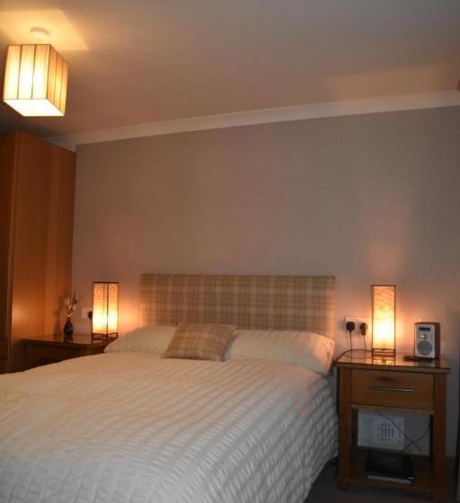 标准间, Chapelhill Croft