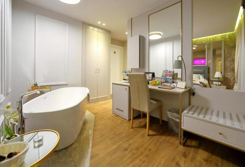 豪华房间, Luxury Rooms Kadena