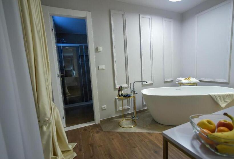 豪华房间, Luxury Rooms Kadena