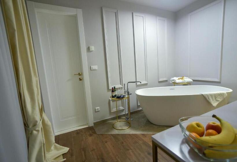 Номер Deluxe, Luxury Rooms Kadena