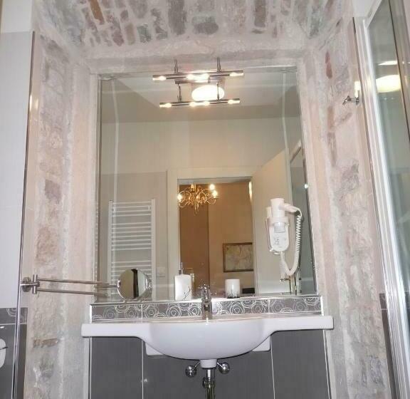 Quarto deluxe, Palace Augubio