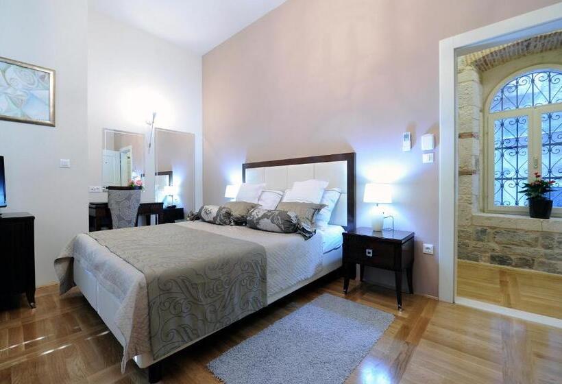 Quarto Deluxe, Palace Augubio
