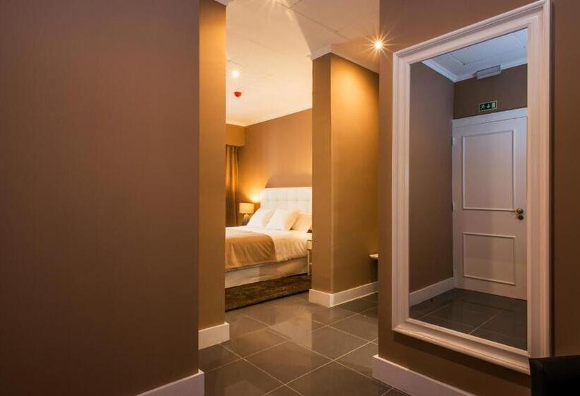 Deluxe Suite King Bed, Ph Downtown Suites