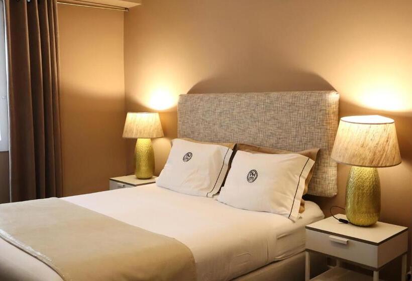 Deluxe Suite King Bed, Ph Downtown Suites