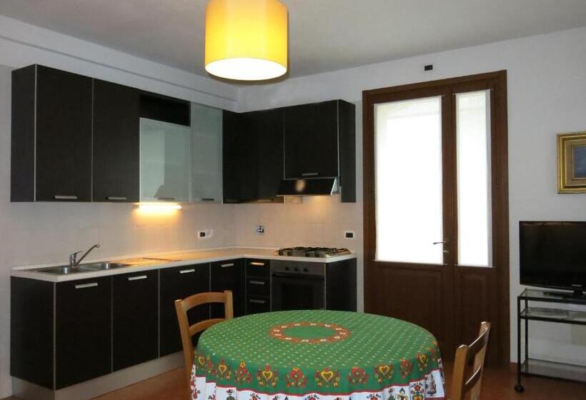 침실 2개 아파트, Villa Schiavi