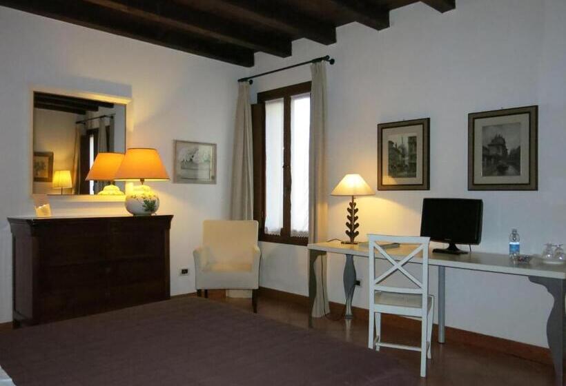 غرفة قياسية, Villa Schiavi