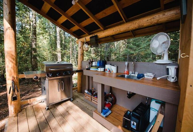 Deluxe Tent, Cedar Haven Cabins And Resort