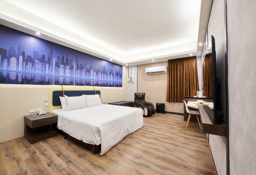 اتاق لوکس, Cigar Motel