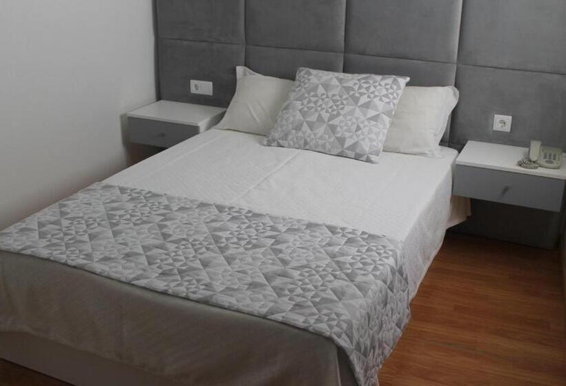 标准间, Alojamento Local Santa Cruz