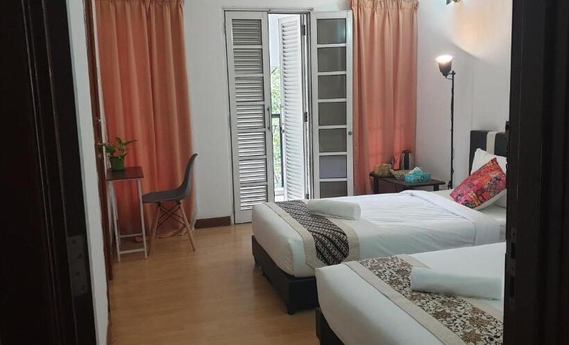 Quarto Superior, 5 Twenty @ Ampang Hilir
