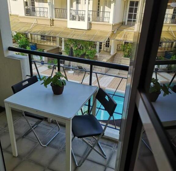 プールビュースタンダードルーム, 5 Twenty @ Ampang Hilir