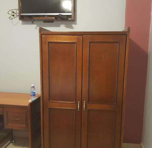 اتاق استاندارد, Florencia