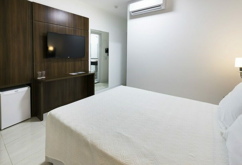 جناح ديلوكس, Itacolomi