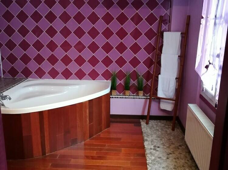 Люкс, Itsara Suites & Spa