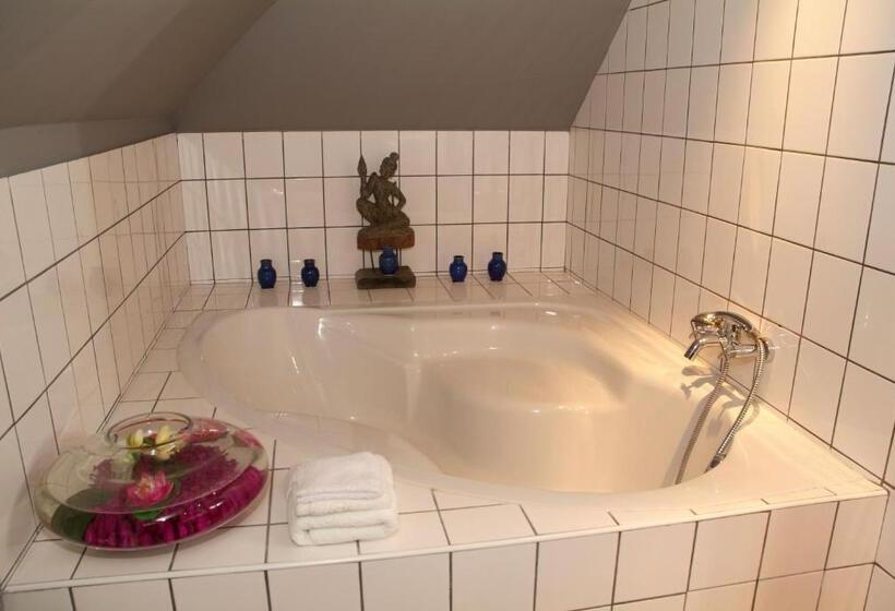 Студио Стандарт Кровать Кинг, Itsara Suites & Spa