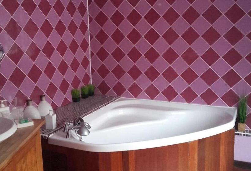 Люкс, Itsara Suites & Spa