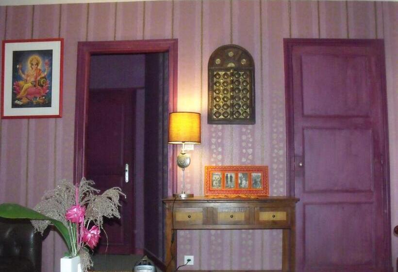 Люкс, Itsara Suites & Spa