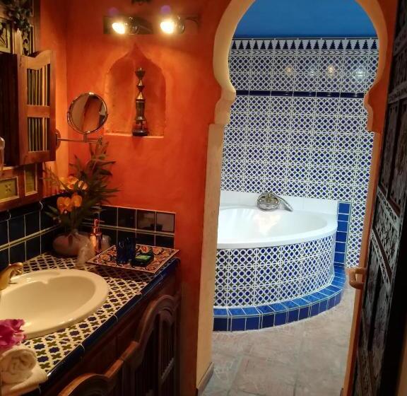 Люкс Вид на Сад, Itsara Suites & Spa