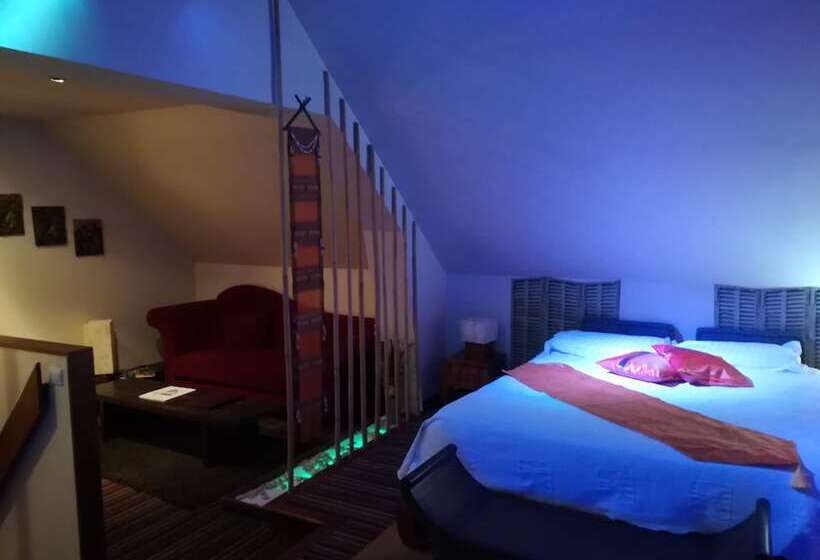 Люкс, Itsara Suites & Spa