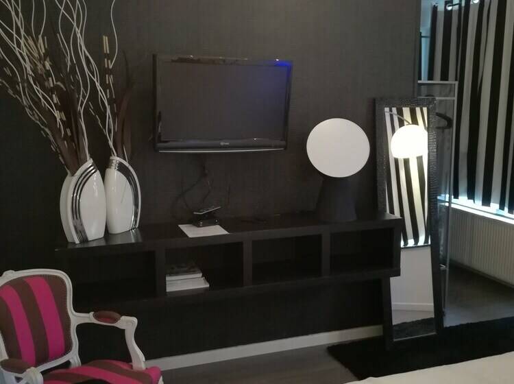 Люкс, Itsara Suites & Spa