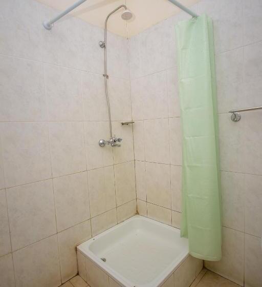 اتاق استاندارد, Kisoro Tourist