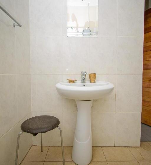 اتاق استاندارد, Kisoro Tourist