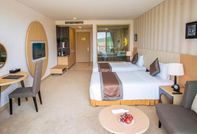 Camera Deluxe Vista Montagna, Muong Thanh Luxury Phu Quoc