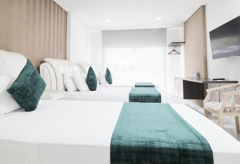 غرفة قياسية ثلاثية, Solev