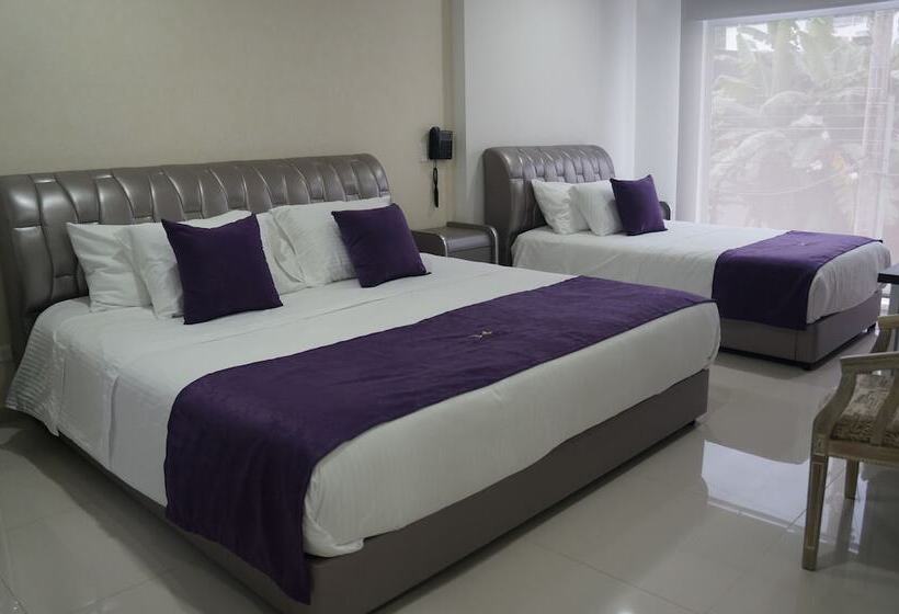 غرفة قياسية ثلاثية, Solev