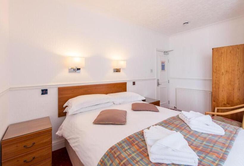 اتاق استاندارد, The Queens