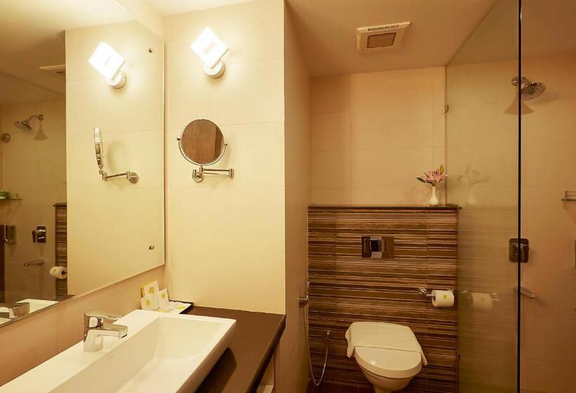 סוויטה יוקרתית, Sterling Goa Varca