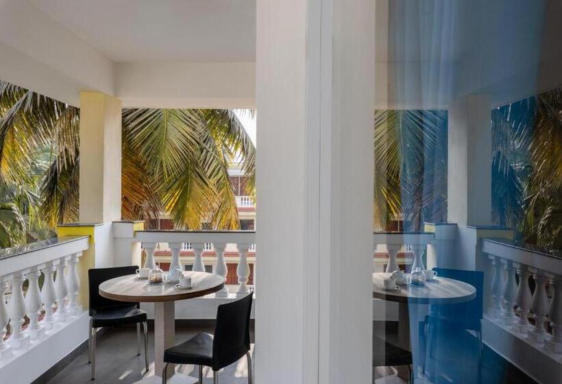 סוויטה יוקרתית, Sterling Goa Varca