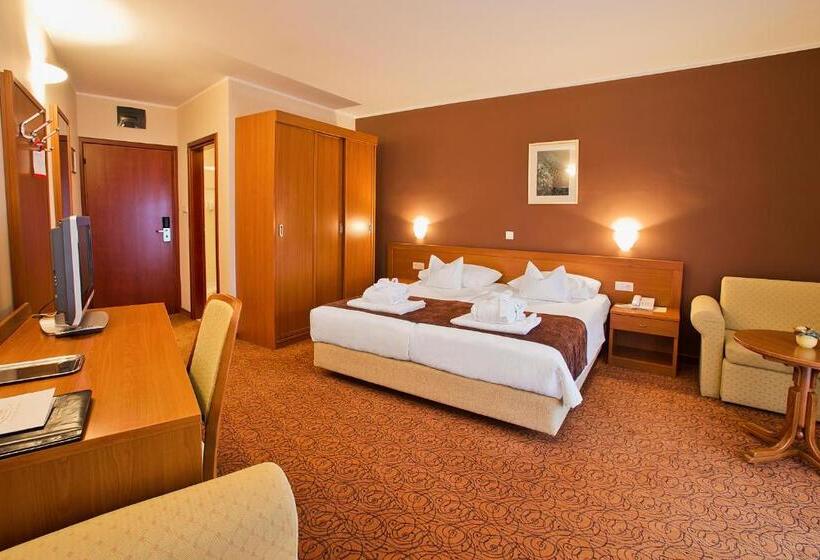 Номер Superior Вид на Море, Spa & Wellness Hotel Pinia