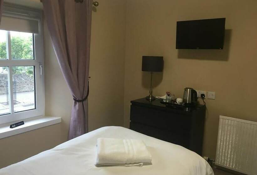 스탠다드 싱글 룸, The Station