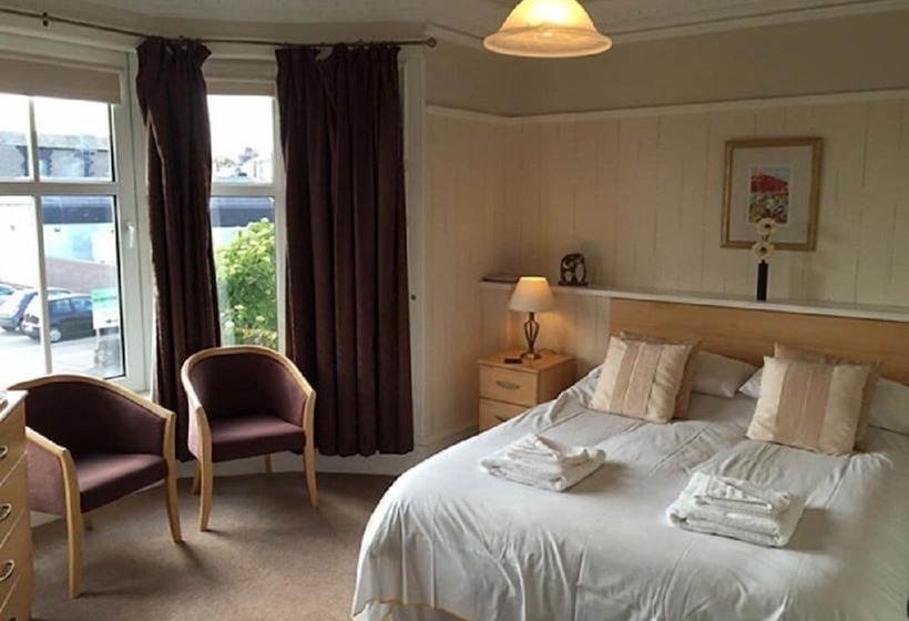 스탠다드 싱글 룸, The Station