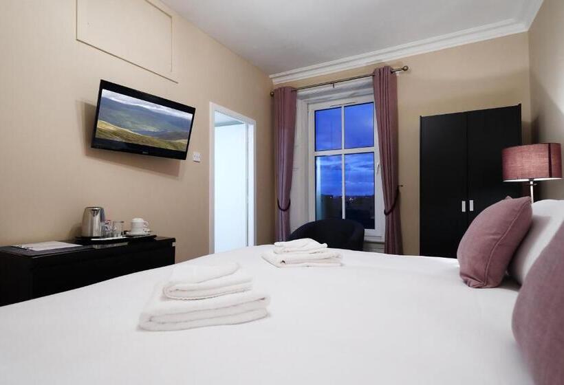 스탠다드 룸, The Station