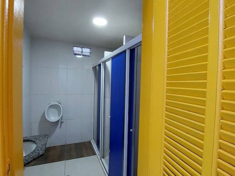 ルームシェアのワンベッド, Pousada Vila Praiana