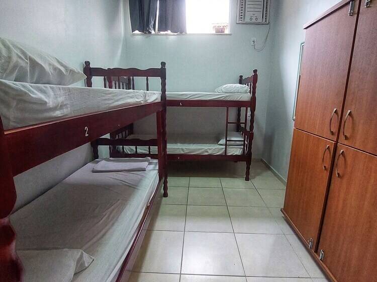 ルームシェアのワンベッド, Pousada Vila Praiana