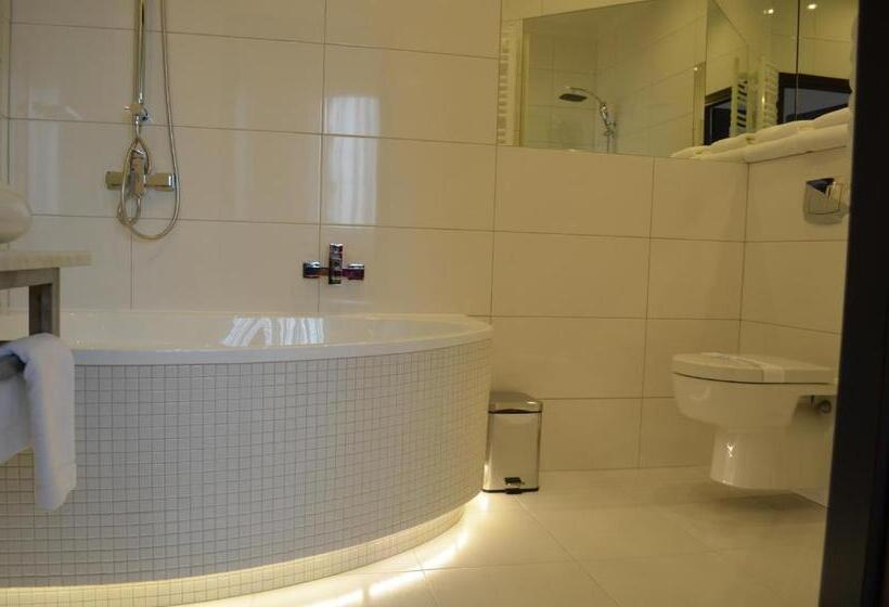 חדר סטנדרט, Alexandra