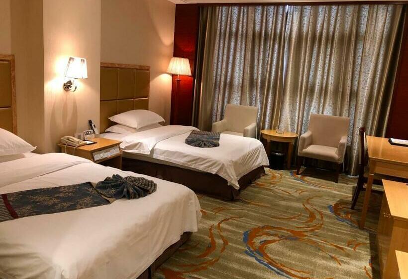 Quarto Deluxe, F·world Convention Center