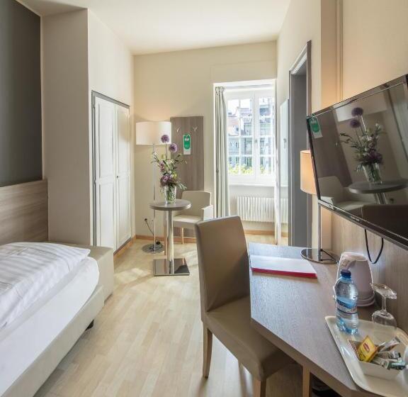 Номер Стандарт Индивидуальный, De La Rose