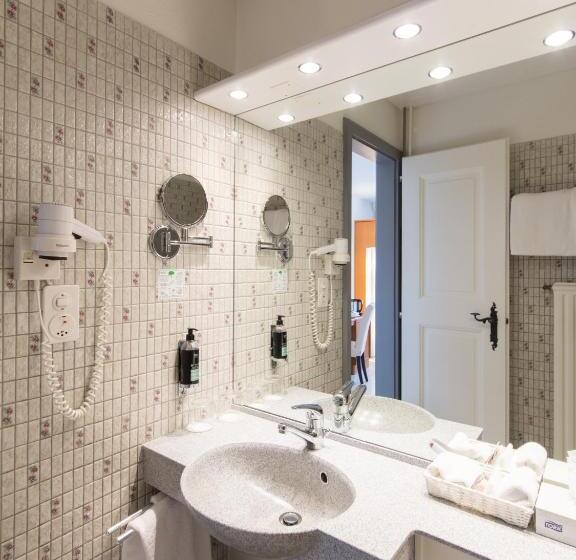 Номер Economy, De La Rose