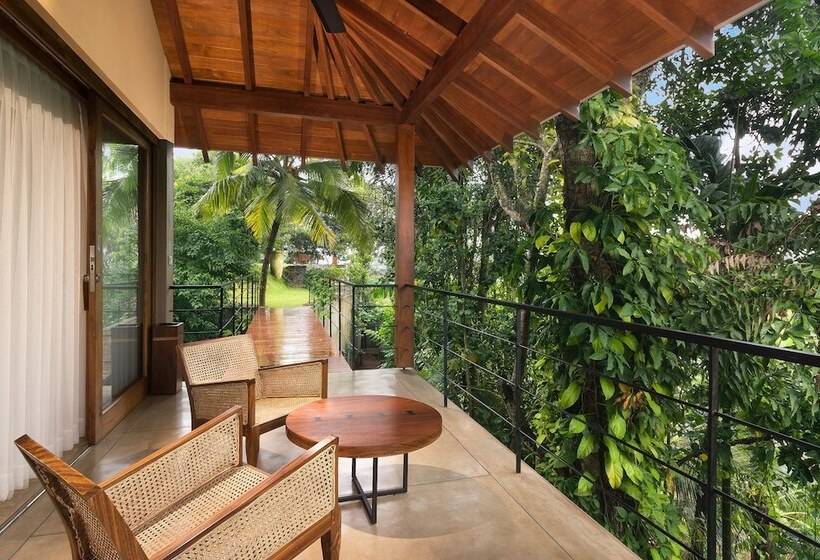 주니어 스위트, Kings Pavilion Luxury