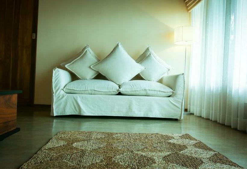 스위트, Kings Pavilion Luxury