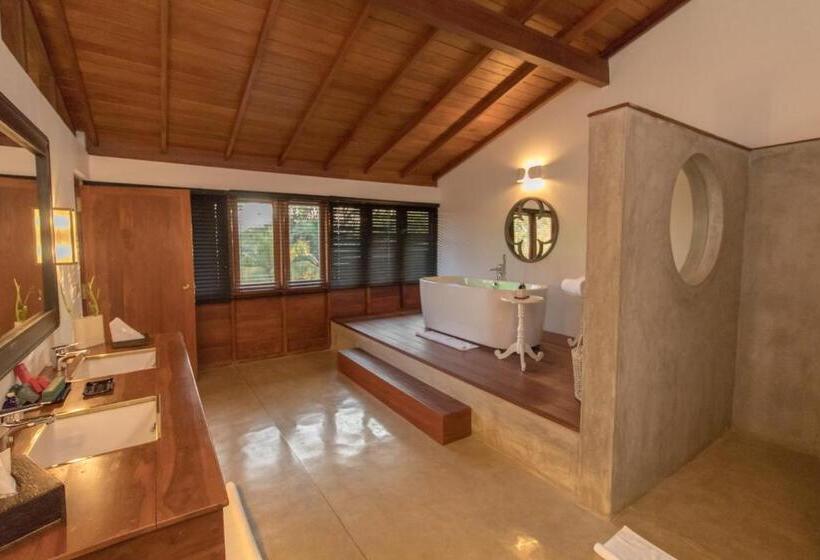 스위트, Kings Pavilion Luxury