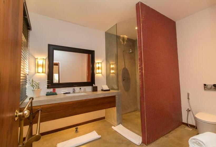 디럭스 룸 가든 전망, Kings Pavilion Luxury