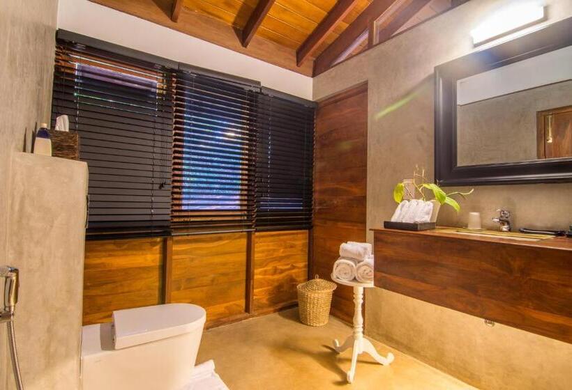 디럭스 룸 가든 전망, Kings Pavilion Luxury