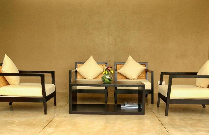 주니어 스위트, Kings Pavilion Luxury